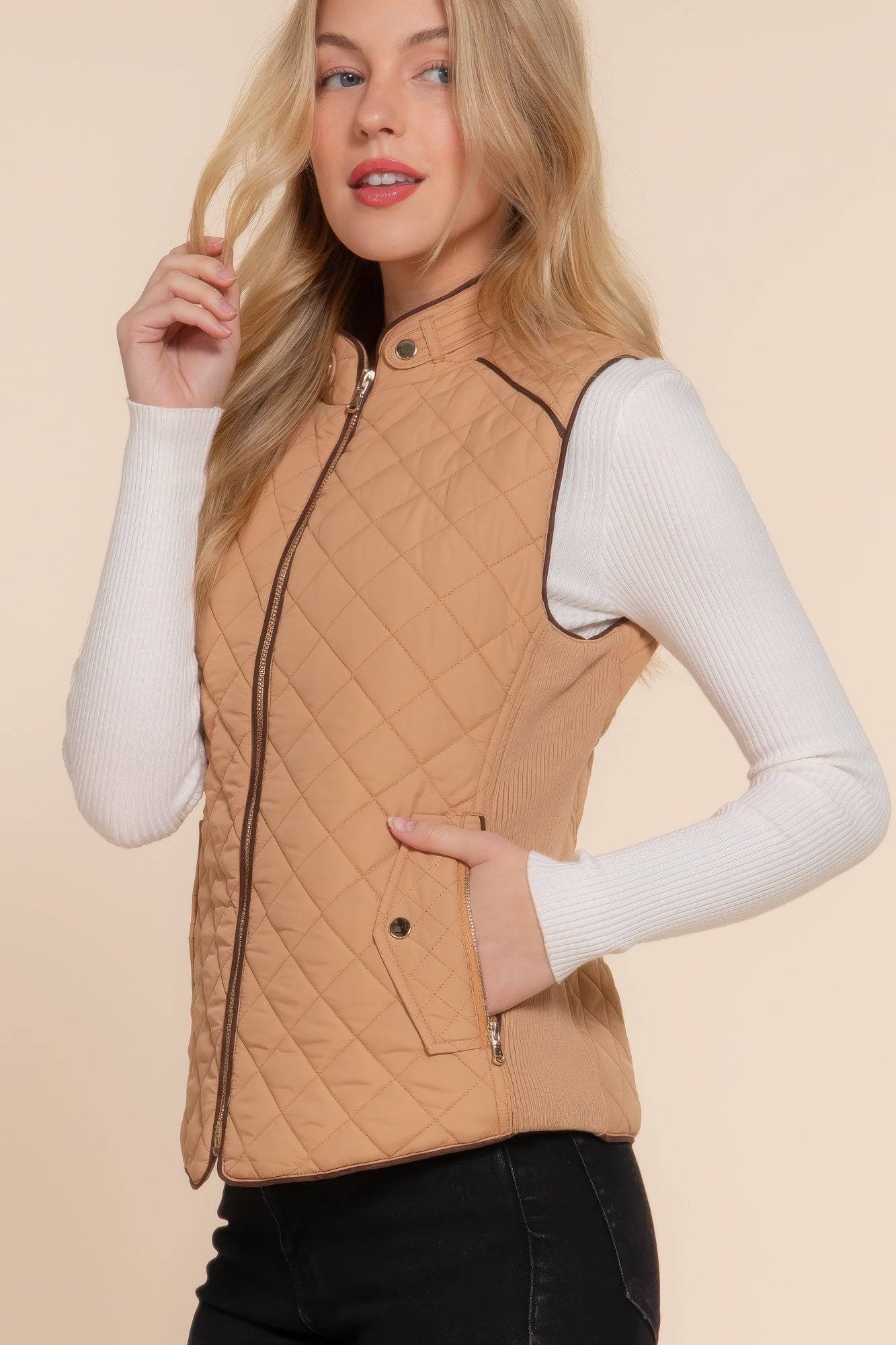 Suede Piping Quilted Padding Vest - Bejya